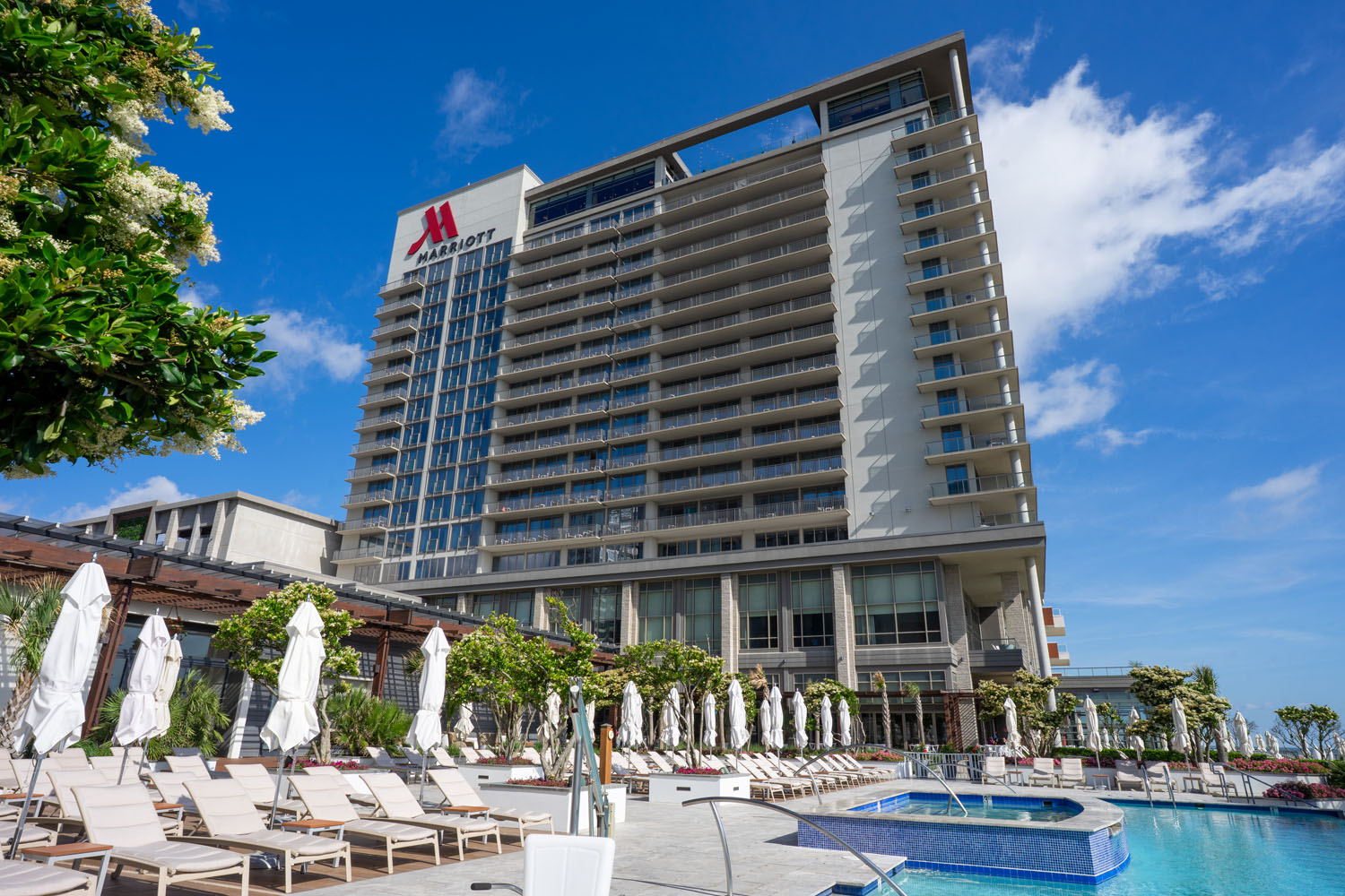 The exterior entrance to the Marriott Virginia Beach Oceanfront Resort