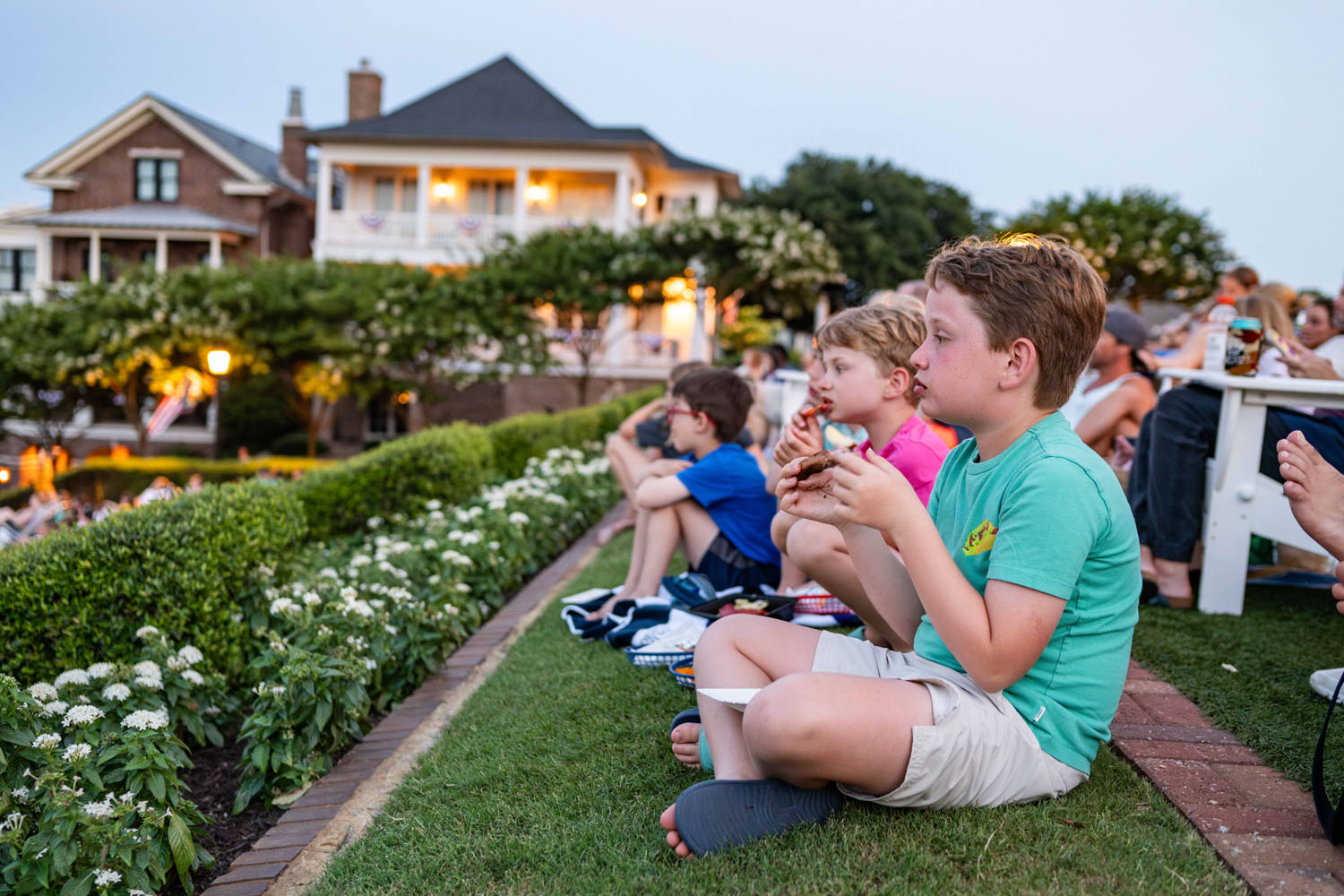 An outdoor summer movie night at The Historic Cavalier Hotel
